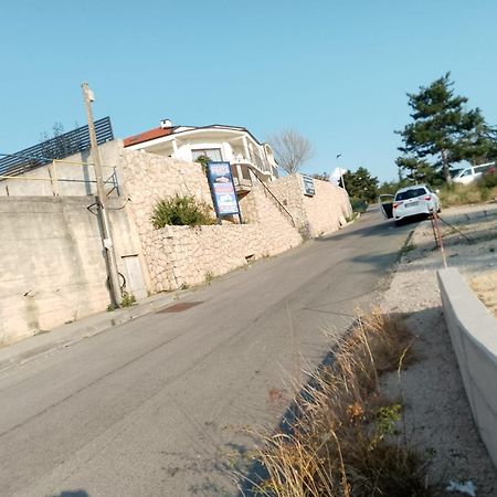Apartmani Centar Selce Eksteriør bilde