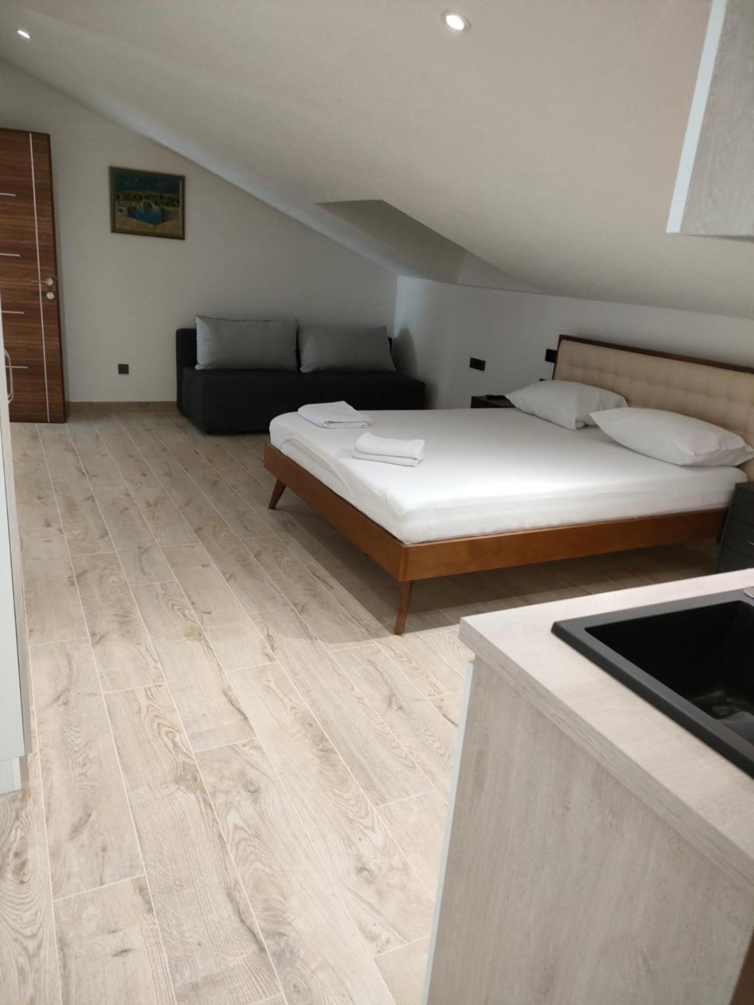 Apartmani Centar Selce Eksteriør bilde