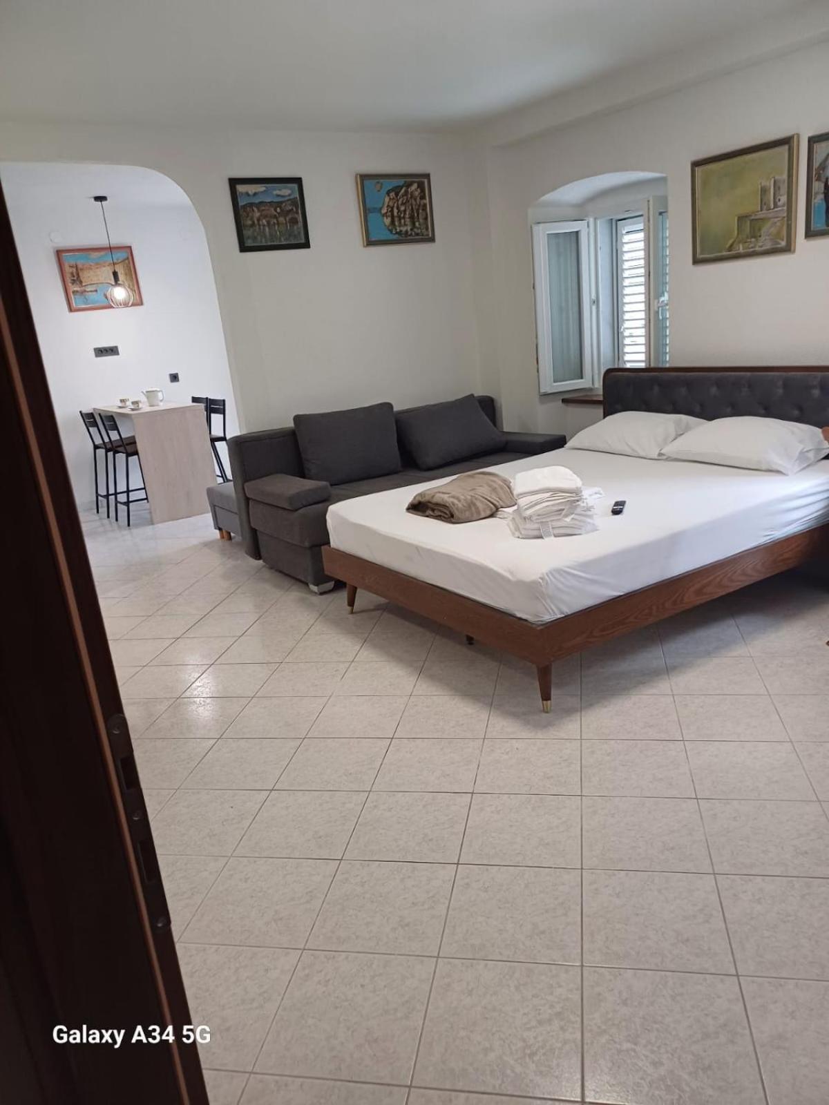 Apartmani Centar Selce Eksteriør bilde
