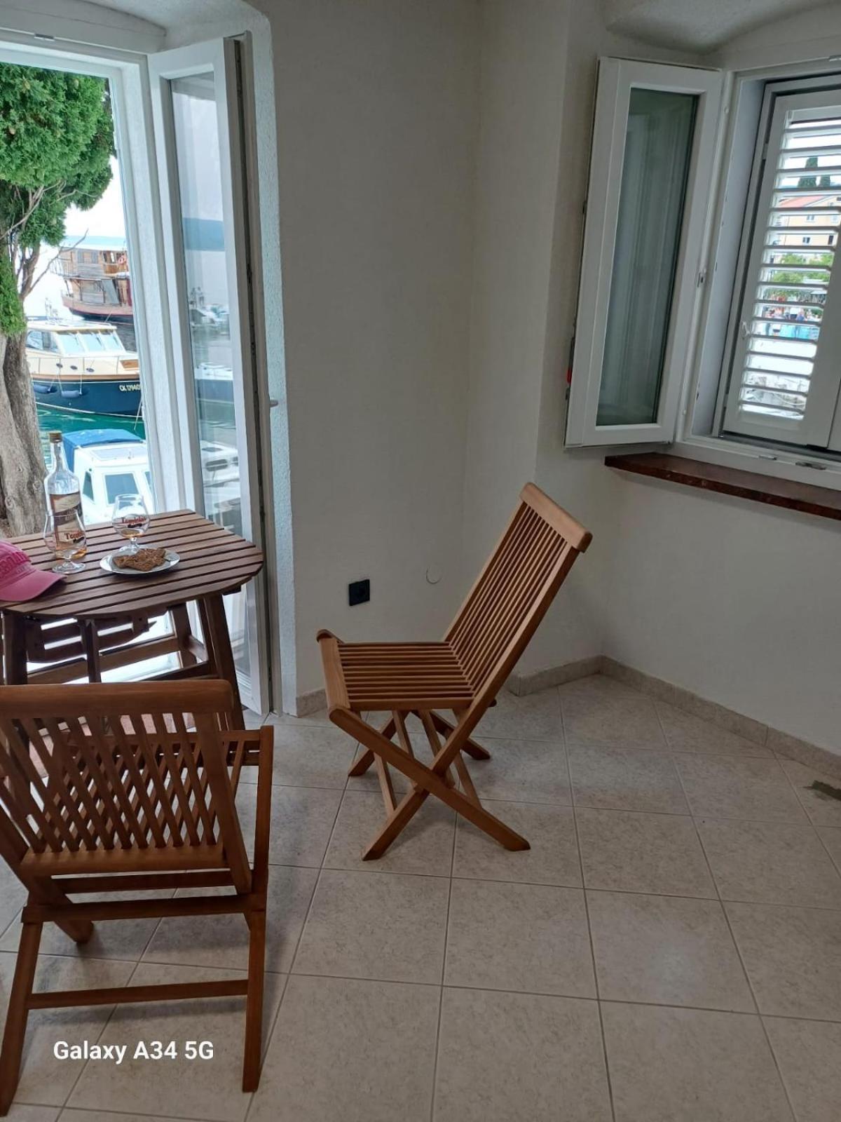 Apartmani Centar Selce Eksteriør bilde